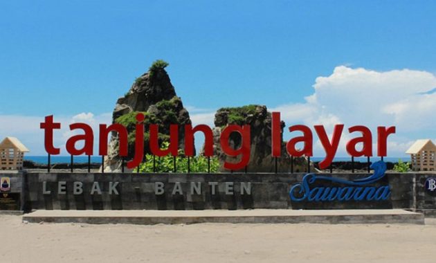 Tempat Wisata Pantai Tanjung Layar Sawarna - UMP dan UMK Banten Terbaru
