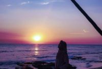 UMR Dan UMK Kota Cilegon Terbaru - Momen Sunset di Pantai Sambolo by nurkamilah_